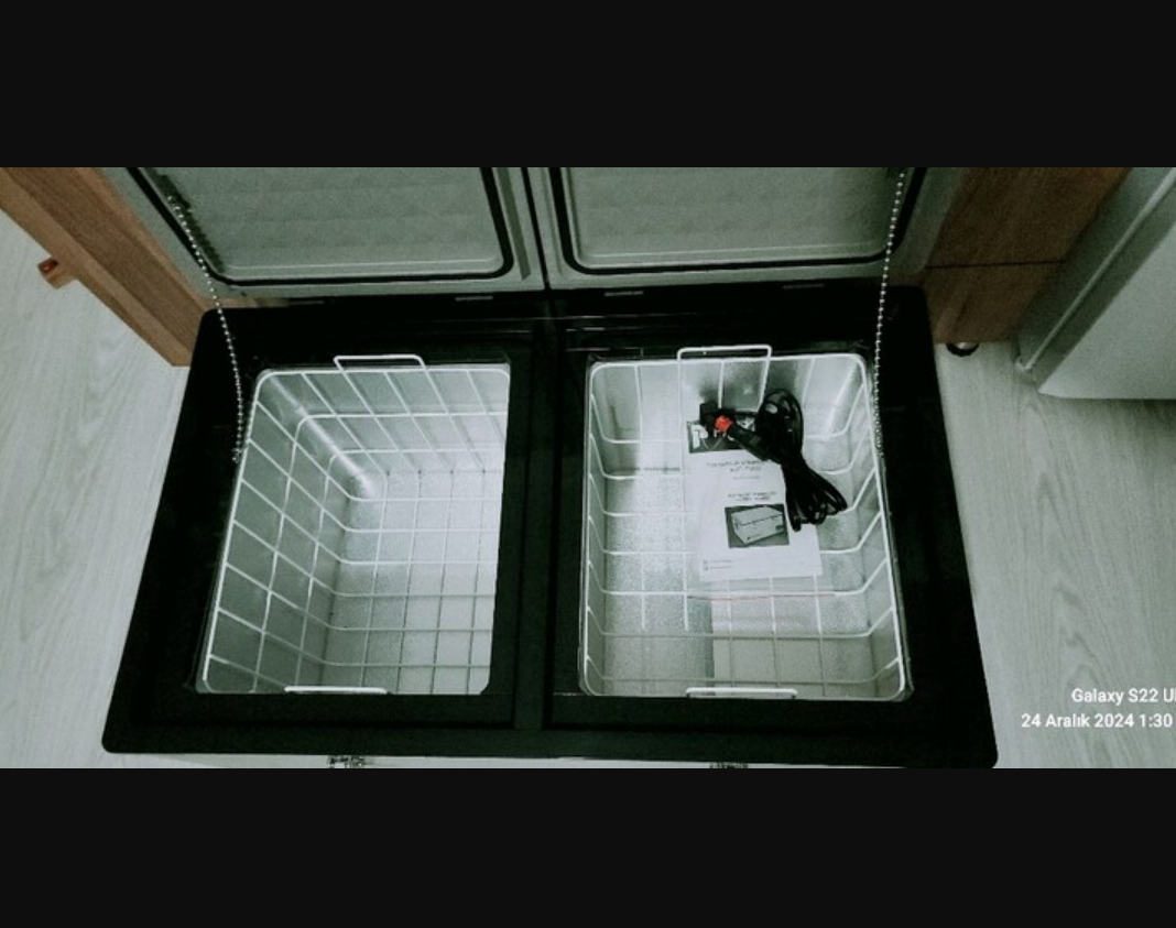 Araç karavan buzdolabı dolabı Kompresörlü